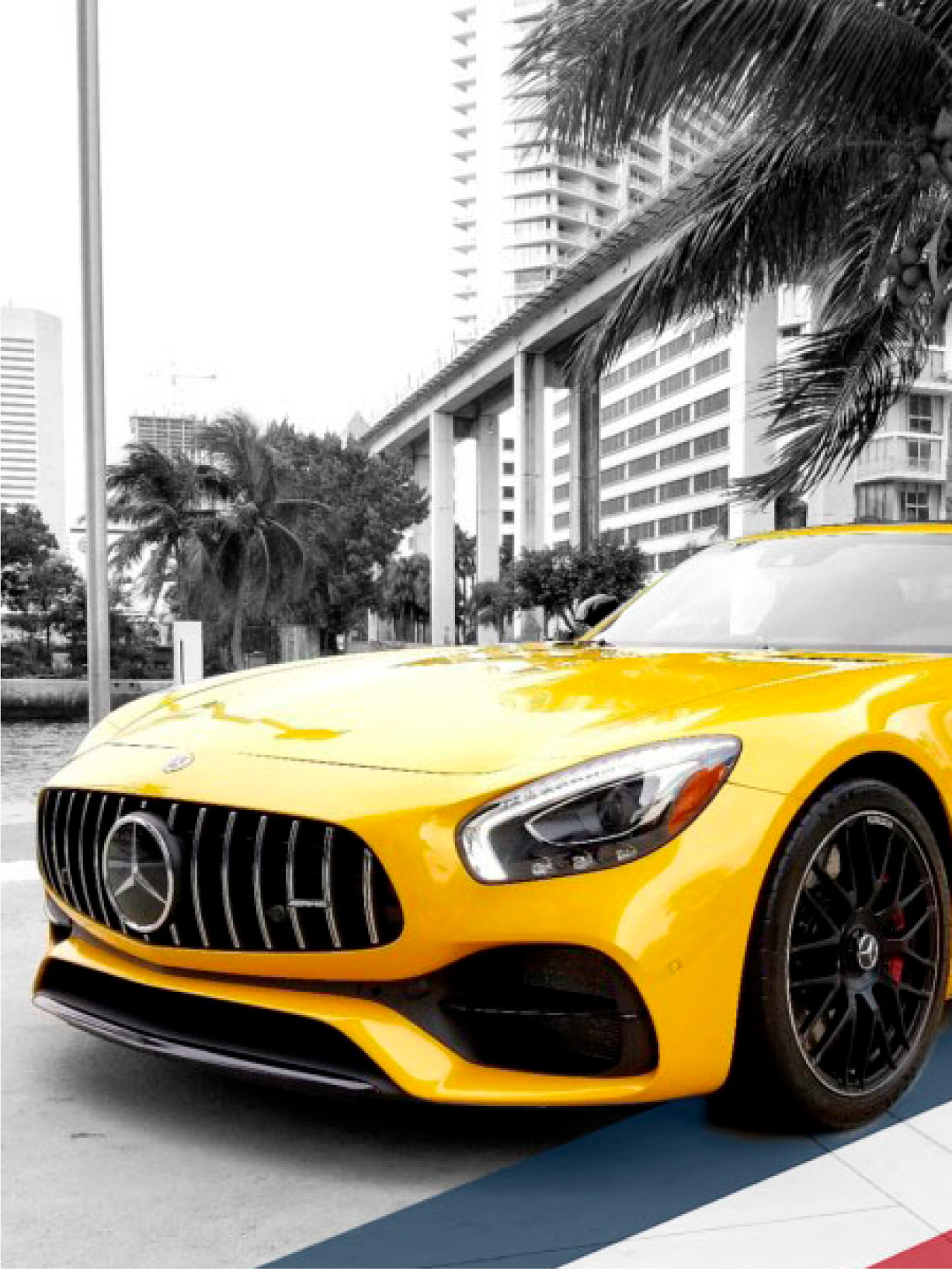 Cover S-2019 Mercedes AMG-GT Nacho Autos