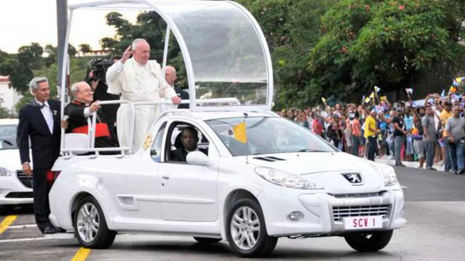 Papamóvil: historia, evolución y secretos del vehículo más protegido del mundo