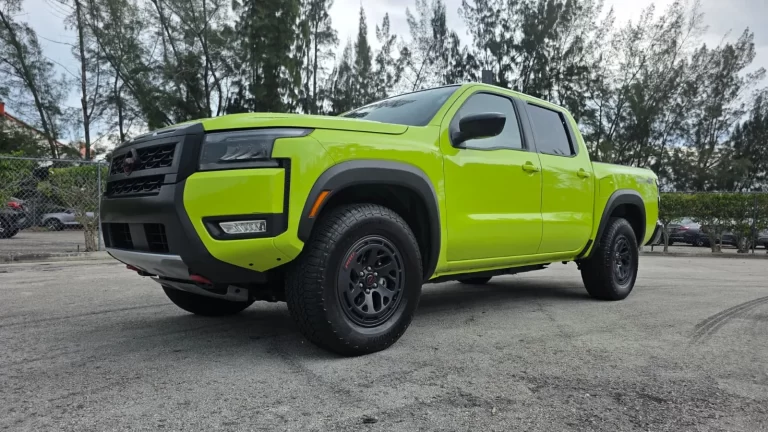 Nissan Frontier PRO-4X Crew Cab 4×4 2026 | Macho Autos