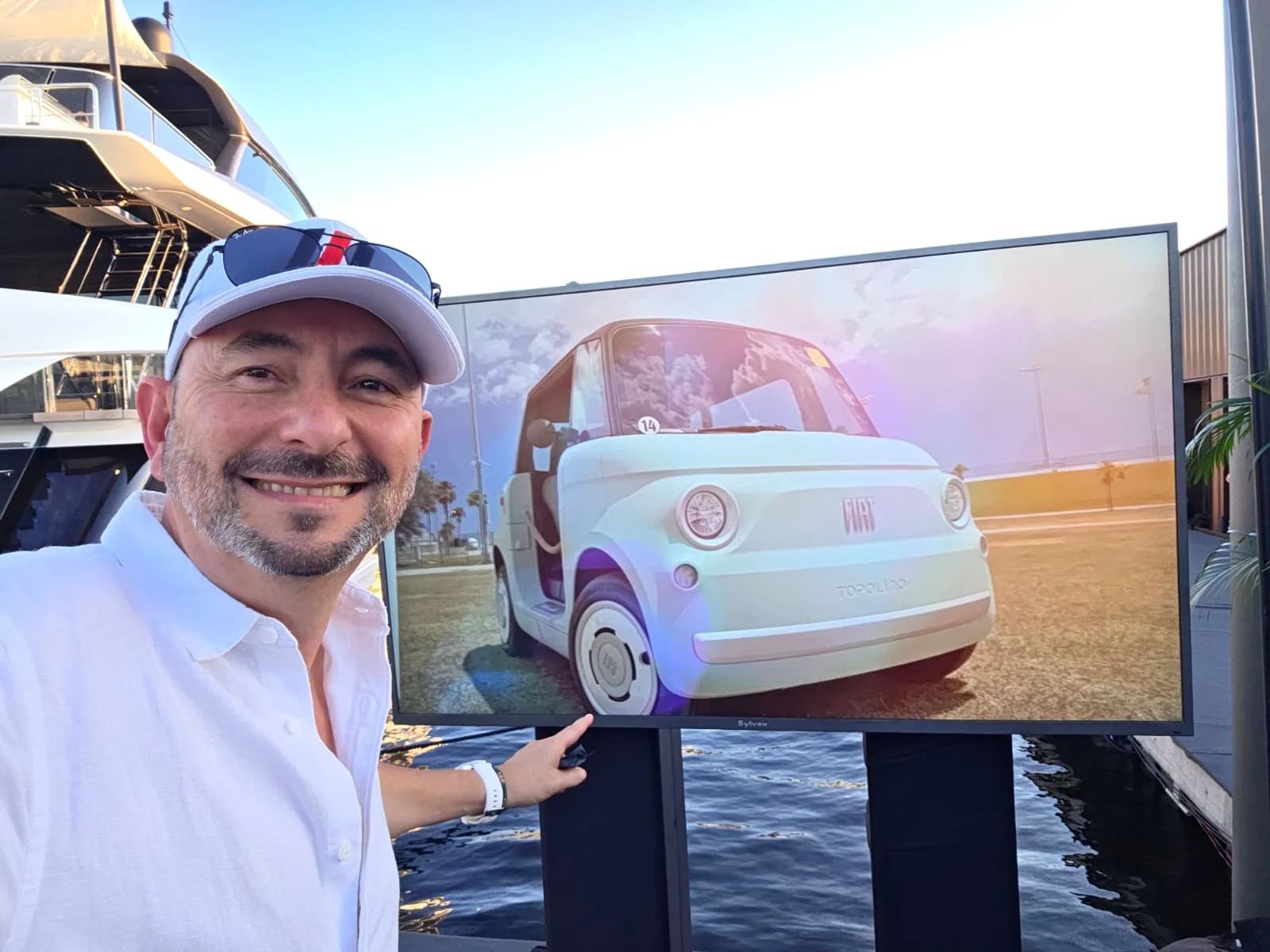 Nacho en la presentación del Fiat Topolino